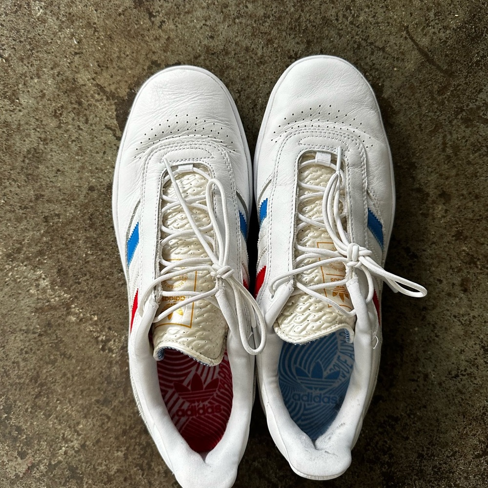 Adidas Men's White Sneakers with Red, Blue, and Gold Accents Puig skateboarding - Picture 2 of 5
